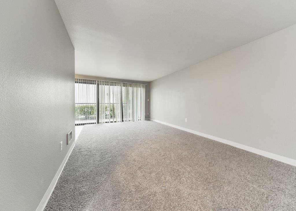Beacon View Apartments Living Room
